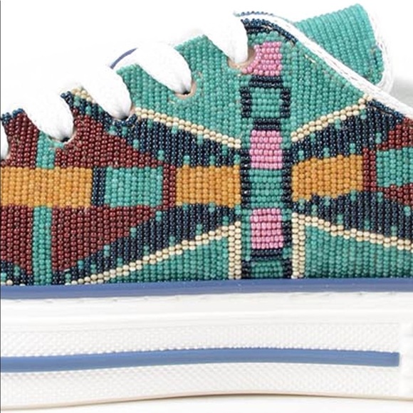 Valentino Garavani beaded tribal print sneakers - Picture 3 of 3